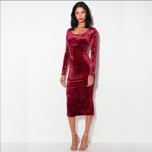 Lulu’s long sleeve dark red velvet dress